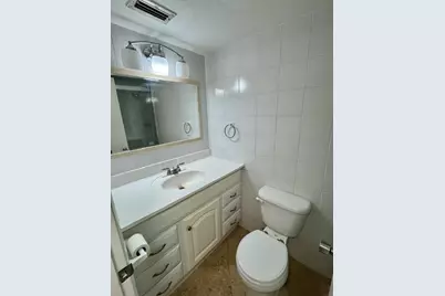 2400 NE 33rd Avenue #208, Fort Lauderdale, FL 33305 - Photo 13