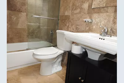 1872 NE 46th Street #D11, Fort Lauderdale, FL 33308 - Photo 5