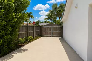 17202 SW 149th Pl, Miami, FL 33187 - Photo 15