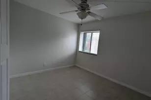 2191 White Pine Cir, Greenacres, FL 33415 - Photo 23