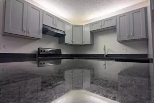 2191 White Pine Cir, Greenacres, FL 33415 - Photo 3