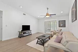 6721 Bridlewood Ct, Boca Raton, FL 33433 - Photo 9
