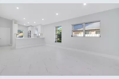 8055 Sweetbriar Way, Boca Raton, FL 33496 - Photo 9