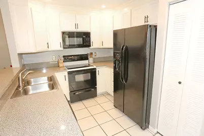 15061 Durham Lane, Davie, FL 33331 - Photo 15