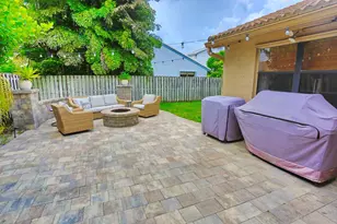 15061 Durham Ln, Davie, FL 33331 - Photo 39