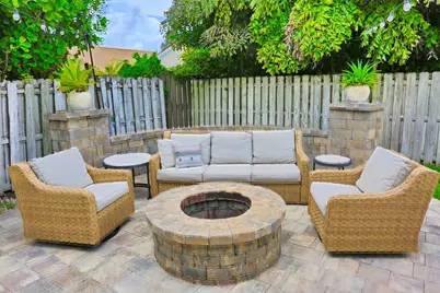 15061 Durham Lane, Davie, FL 33331 - Photo 37