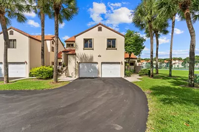 18 VÃ­a De Casas Sur #205, Boynton Beach, FL 33426 - Photo 1