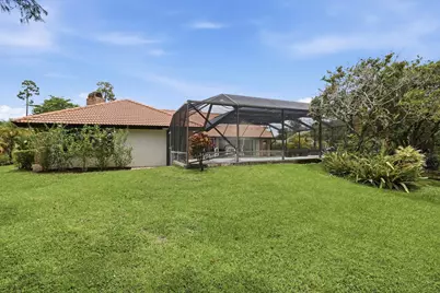 15395 Meadow Wood Drive, Wellington, FL 33414 - Photo 31
