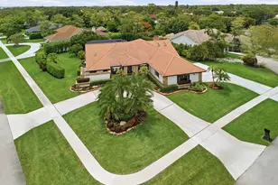 15395 Meadow Wood Dr, Wellington, FL 33414 - Photo 35