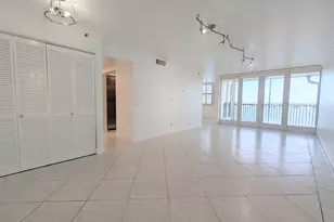 105 Lake Emerald, Oakland Park, FL 33309 - Photo 11