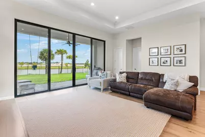 13207 Feathering Way, Palm Beach Gardens, FL 33412 - Photo 7
