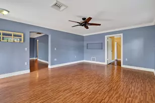 1005 Selkirk St, West Palm Beach, FL 33405 - Photo 5