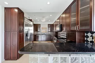 1640 Presidential Way, West Palm Beach, FL 33401 - Photo 9