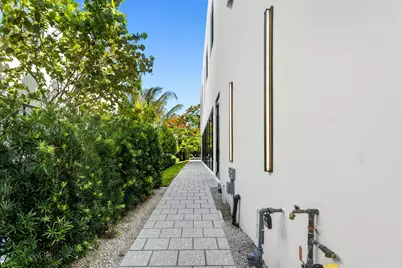 723 Lake Avenue N, Delray Beach, FL 33483 - Photo 33