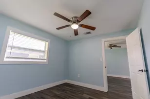 711 N 23rd St, Fort Pierce, FL 34950 - Photo 3