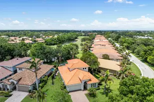 910 SW Palm Cove Dr, Palm City, FL 34990 - Photo 1