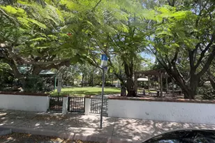 51 Edgewater Dr, Coral Gables, FL 33133 - Photo 9