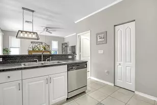 10751 Oak Bend Way, Wellington, FL 33414 - Photo 15