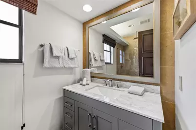 2430 Castilla Isle, Fort Lauderdale, FL 33301 - Photo 31