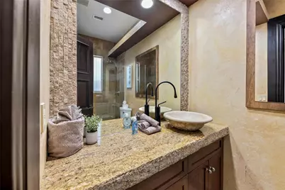 2430 Castilla Isle, Fort Lauderdale, FL 33301 - Photo 37