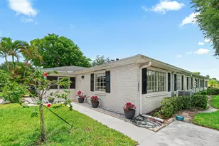 10098 S 40th Dr S, Boynton Beach, FL 33436 - Photo 1