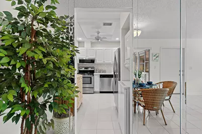 10098 S 40th Drive S, Boynton Beach, FL 33436 - Photo 13