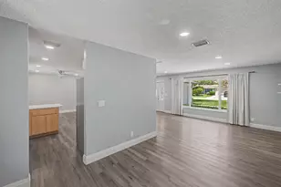126 Chapel Ln, Tequesta, FL 33469 - Photo 7