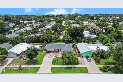 126 Chapel Lane, Tequesta, FL 33469 - Photo 5