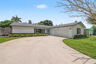 126 Chapel Ln, Tequesta, FL 33469 - Photo 1