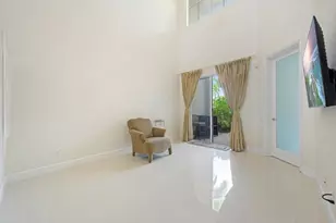 1384 Harbor View W, Hollywood, FL 33019 - Photo 7