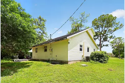 16393 E Mayfair Drive E, The Acreage, FL 33470 - Photo 3