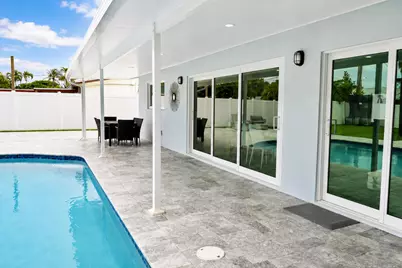 1316 SE 3rd Avenue, Deerfield Beach, FL 33441 - Photo 9