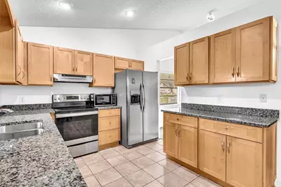 425 Shadow Wood Lane, Coral Springs, FL 33071 - Photo 19