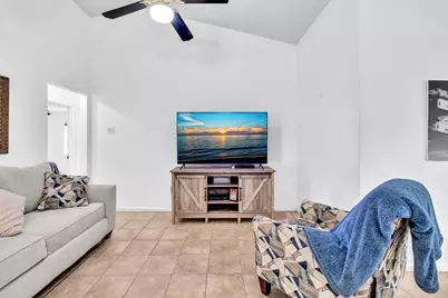 425 Shadow Wood Lane, Coral Springs, FL 33071 - Photo 13