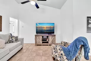 425 Shadow Wood Ln, Coral Springs, FL 33071 - Photo 13