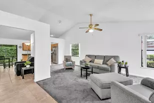 425 Shadow Wood Ln, Coral Springs, FL 33071 - Photo 5