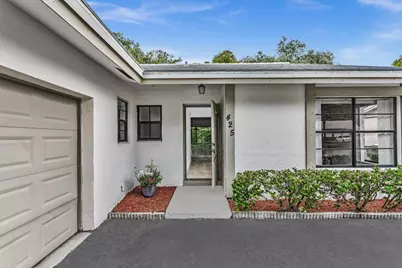 425 Shadow Wood Lane, Coral Springs, FL 33071 - Photo 3