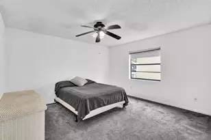 425 Shadow Wood Ln, Coral Springs, FL 33071 - Photo 29
