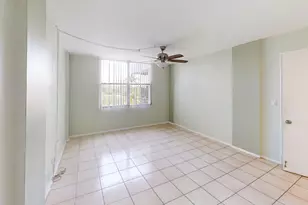 108 Royal Pk Dr, Oakland Park, FL 33309 - Photo 7