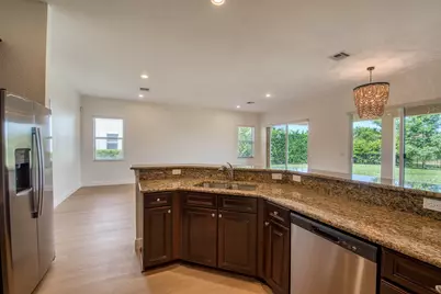 172 Manor Circle, Jupiter, FL 33458 - Photo 5