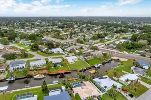 611 SE Harborview Dr, Port Saint Lucie, FL 34983 - Photo 81
