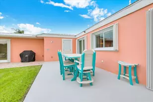 611 SE Harborview Dr, Port Saint Lucie, FL 34983 - Photo 57
