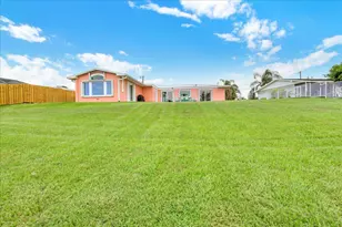 611 SE Harborview Dr, Port Saint Lucie, FL 34983 - Photo 69