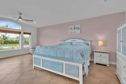 611 SE Harborview Drive, Port Saint Lucie, FL 34983 - Photo 23