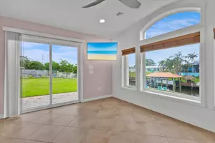 611 SE Harborview Dr, Port Saint Lucie, FL 34983 - Photo 27