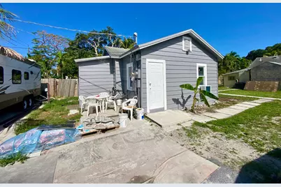 2231 Wilson Street #2, Hollywood, FL 33020 - Photo 9