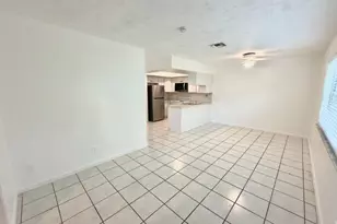 7643 NW 74th Ave, Tamarac, FL 33321 - Photo 17