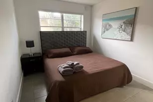 1401 N 16th Ct, Hollywood, FL 33020 - Photo 9