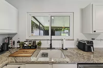745 21st Street SW, Vero Beach, FL 32960 - Photo 15