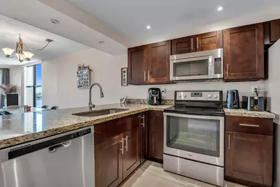 22 Royal Palm Way #606, Boca Raton, FL 33432 - Photo 9